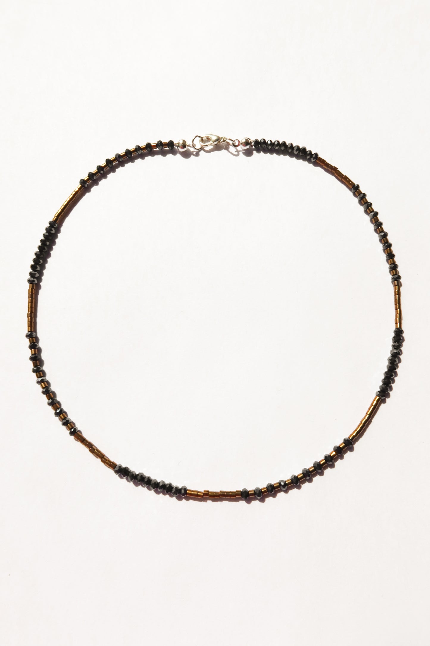 Gargantilla Noir Café