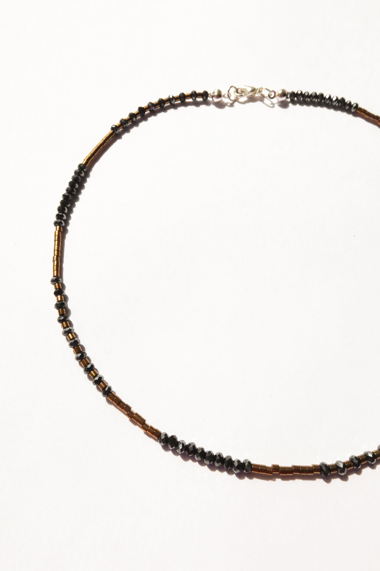 Gargantilla Noir Café